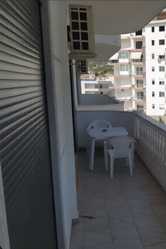 Przestronny balkon z miejscem do relaksu